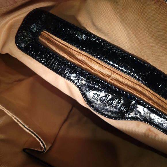 Purses - Picture 4 of 4